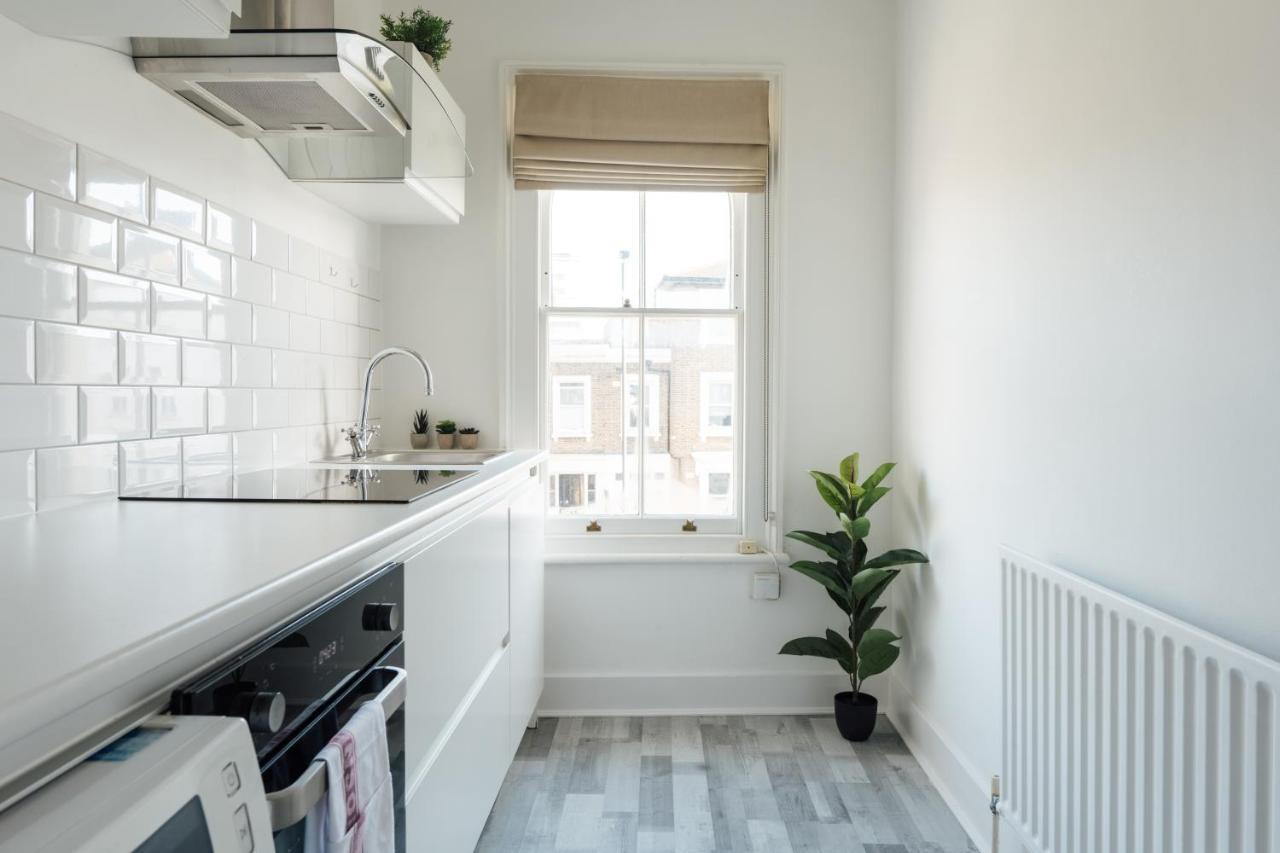 Апартаменты Stunning & Stylish 2 Bed Flat In West Лондон Экстерьер фото